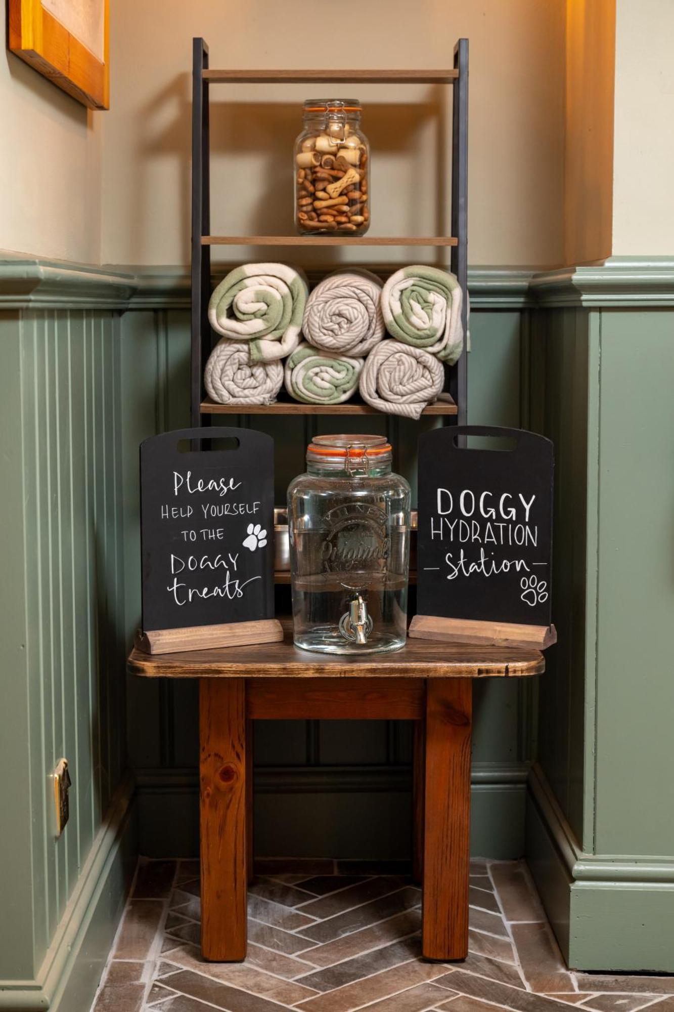 ホテル Himley House By Chef & Brewer Collection エクステリア 写真